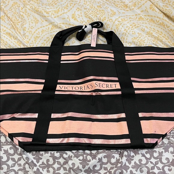 Victoria's Secret Handbags - Victoria's Secret Black and Pink Tote